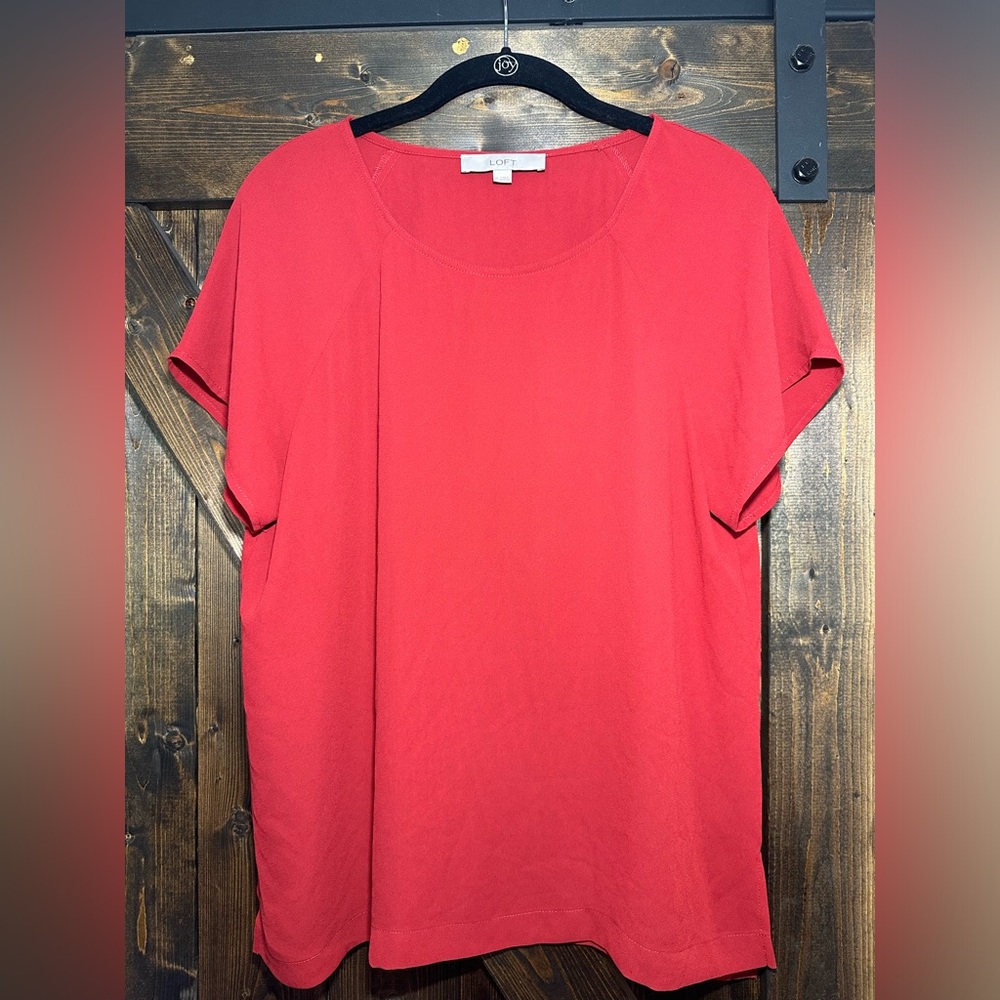 Loft Red Top
